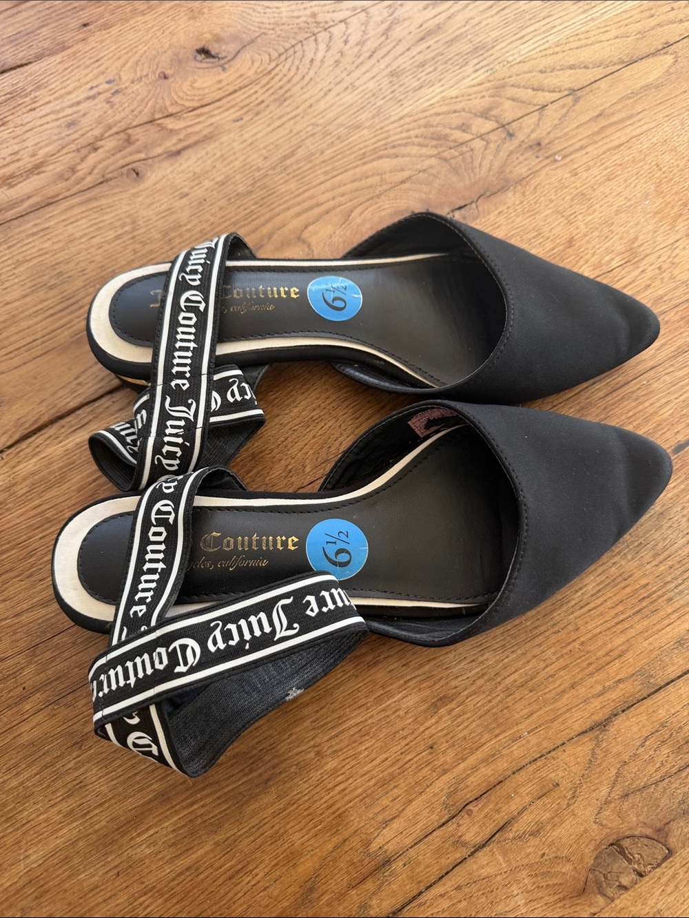 Juicy Couture Catalina Black Pointed Toe Flat Sandal Size 6.5